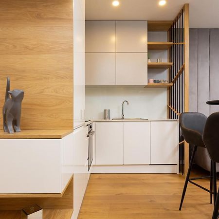 Apartment City Center Grzybowska By Renters Prestige Warschau Buitenkant foto